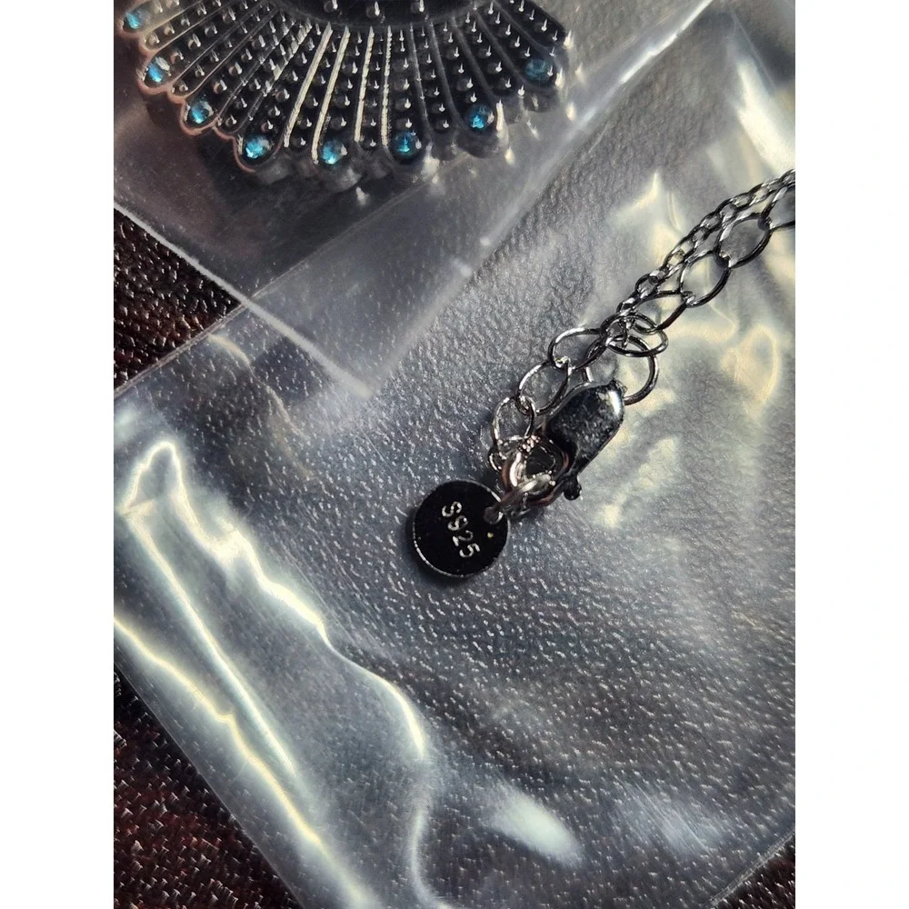 Aoboco~925 Silver‎ Ruth Bader Ginsburg Pendant Necklace Dissent Collar